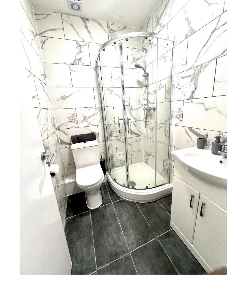 לונדון Central Locations 1 Bed Apartments Sleeps 4 מראה חיצוני תמונה